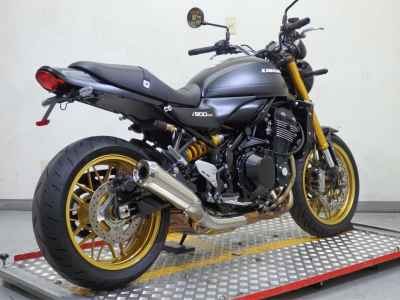 Kawasaki Z900RS SE 2025