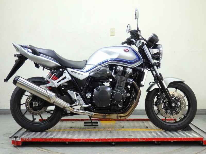 Honda CB1300SF 2023