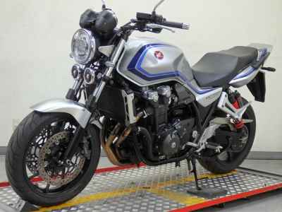 Honda CB1300SF 2023