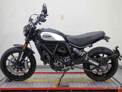 Ducati Scrambler Icon 2021