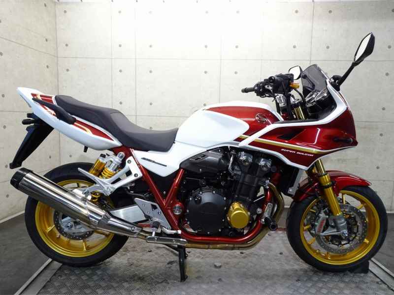 Honda CB1300 Super Boldor 2023