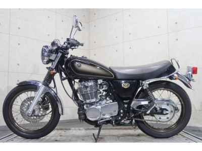 Yamaha SR400 2021