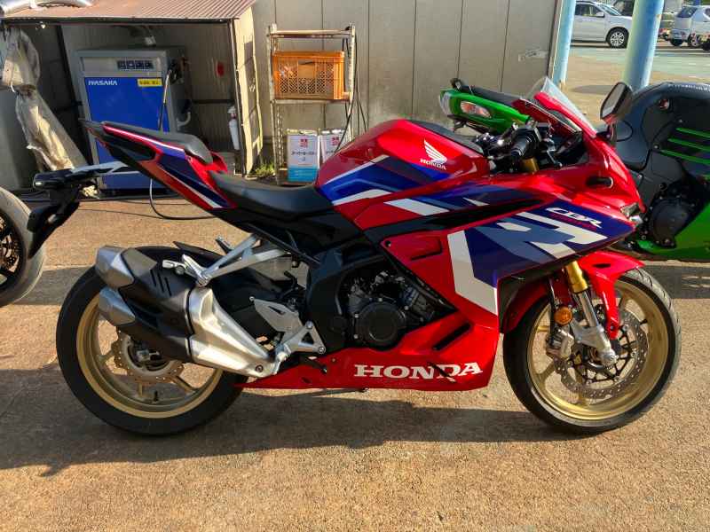Honda CBR250RR 2023