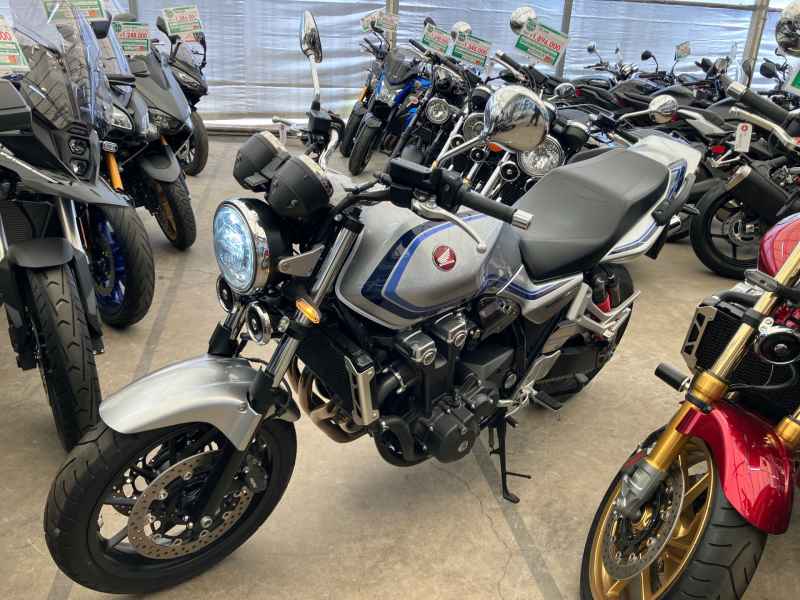 Honda CB1300SF 2024
