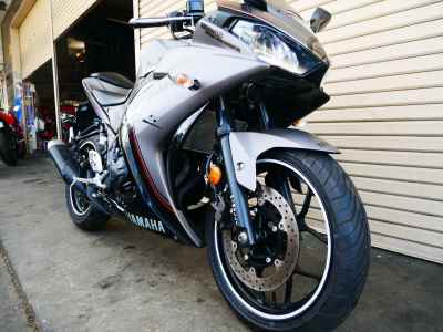 Yamaha YZF-R25 2016