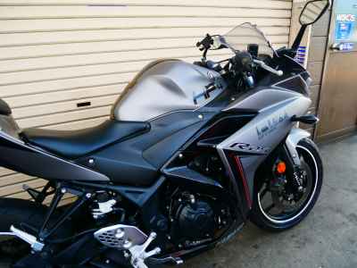 Yamaha YZF-R25 2016