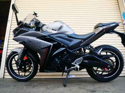 Yamaha YZF-R25 2016