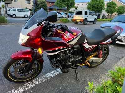 Honda CB400 Super Boldor 2021
