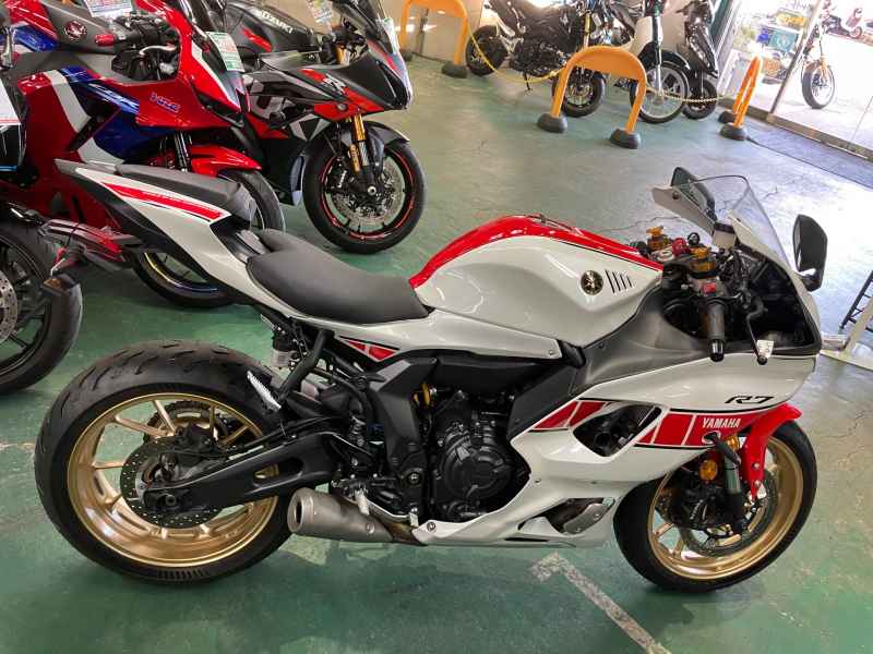 Yamaha YZF-R7 2022
