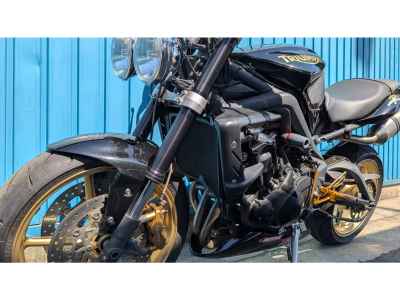 Triumph Street Triple R 2010