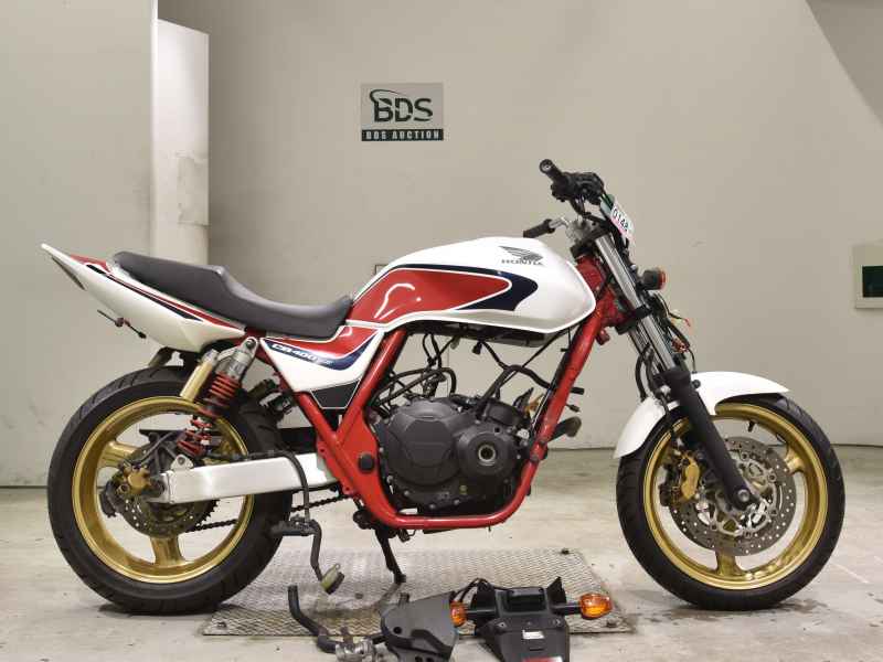 Honda CB400SFV 2011
