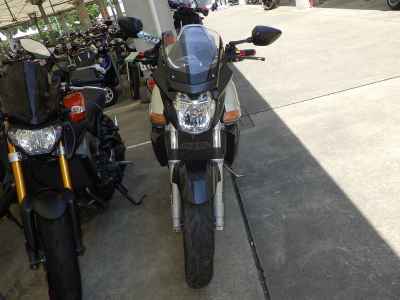 Suzuki GSR400 2006