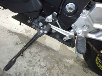 Suzuki GSR400 2011