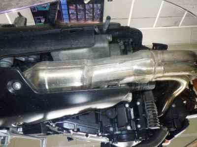 Suzuki GSR400 2011