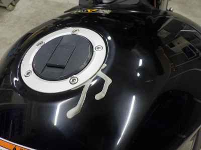 Suzuki GSR400 2010