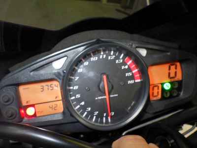 Suzuki GSR400 2010
