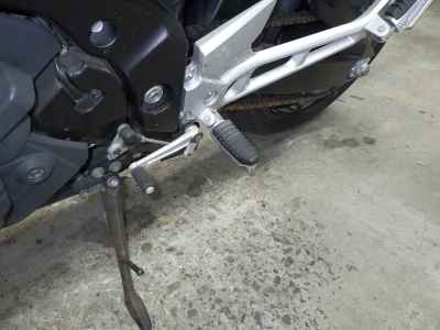Suzuki GSR400 2010