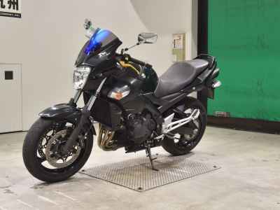 Suzuki GSR400 2010