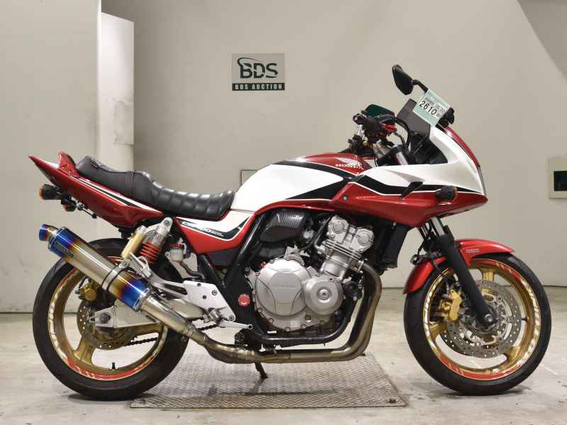 Honda CB400 Super Boldor 2009