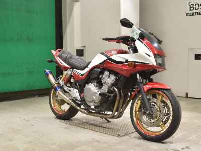 Honda CB400 Super Boldor 2009
