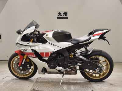 Yamaha YZF-R1 2022