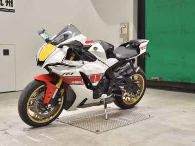Yamaha YZF-R1 2022