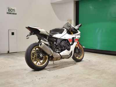 Yamaha YZF-R1 2022