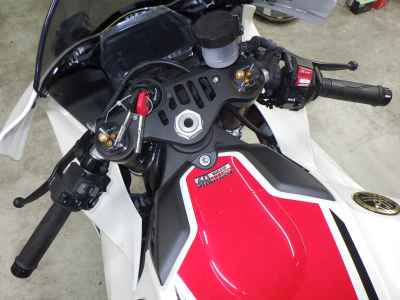 Yamaha YZF-R1 2022