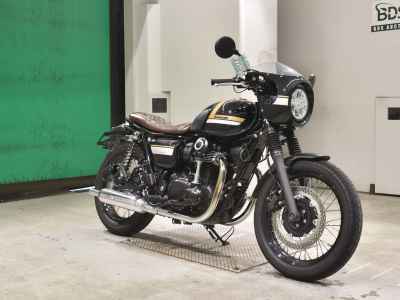 Kawasaki W800 2022
