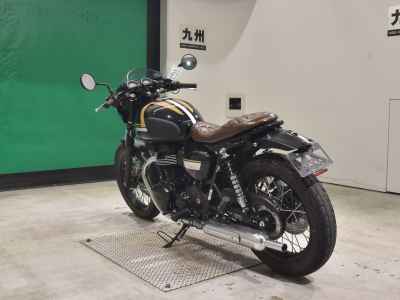 Kawasaki W800 2022