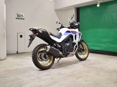 Honda Transalp 750 2024