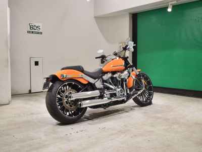 Harley-Davidson Breakout FXBR1920 2023