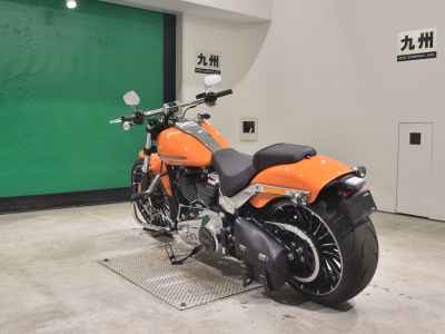 Harley-Davidson Breakout FXBR1920 2023