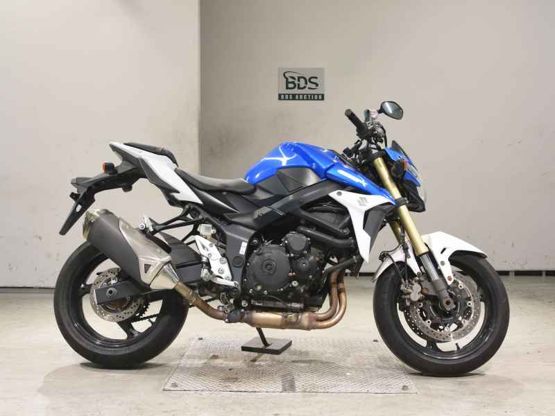 Suzuki GSR750 2013