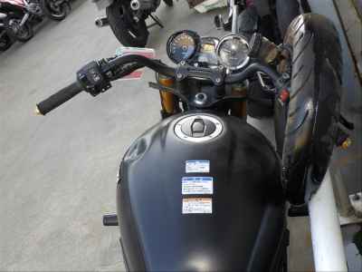 Kawasaki Z900RS SE 2025