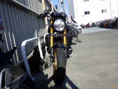 Kawasaki Z900RS SE 2025