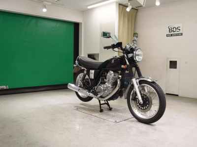 Yamaha SR400 2019