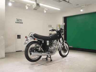 Yamaha SR400 2019