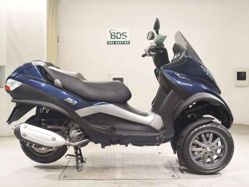 Piaggio MP3 250