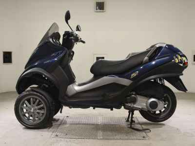 Piaggio MP3 250