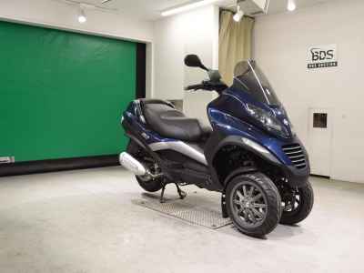 Piaggio MP3 250