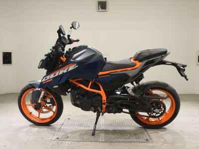 KTM 390 Duke 2024
