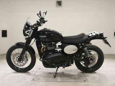 Triumph Street Scrambler 2021