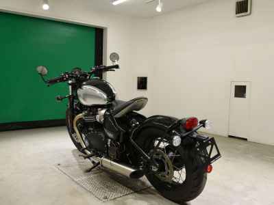 Triumph Bonneville Bobber 2023