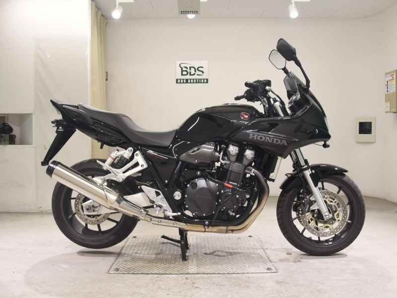 Honda CB1300 Super Boldor 2025