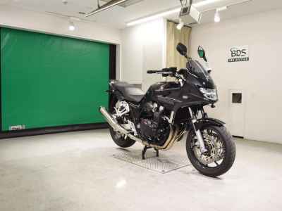Honda CB1300 Super Boldor 2025