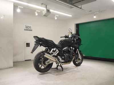 Honda CB1300 Super Boldor 2025
