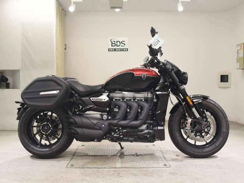 Triumph Rocket 3 R 2026