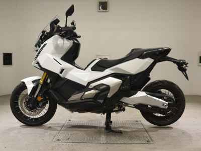 Honda X-Adv 750 2025