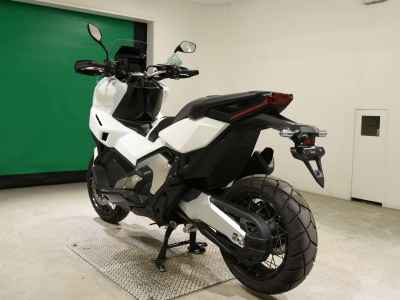 Honda X-Adv 750 2025